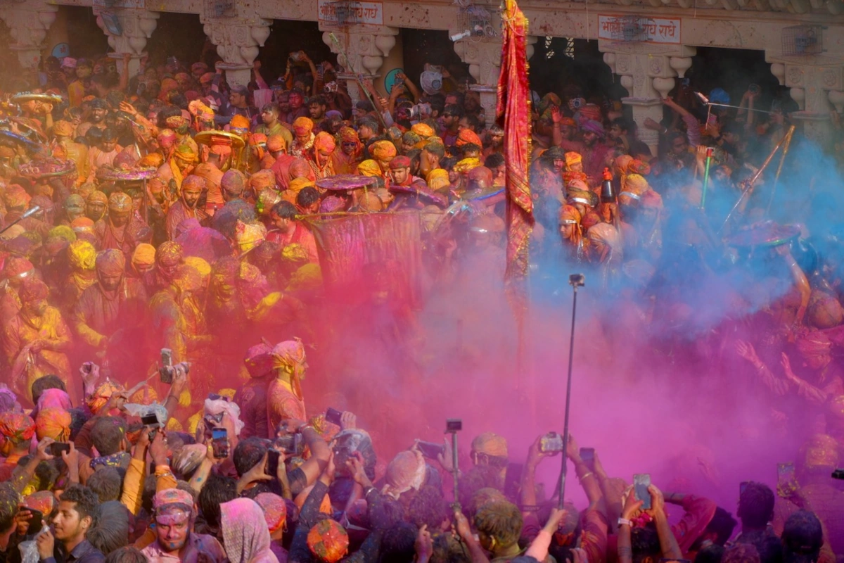 Lathmar Holi cultural tour
